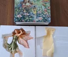 set 2 figuras Romantic Fairies