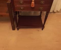Mueble cubertero antiguo de madera