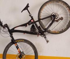 Vendo bicicleta de carbono doble por 600 marca Orbea oiz ver sin compromiso
