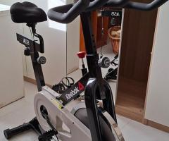 Bicicleta estática Reebok