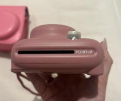 Cámara Fujifilm Instax Mini 11 Rosa + funda