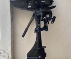Motor fueraborda Mercury 3,3 CV