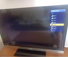 TV Sharp aquos modelo LC-32LE600E
